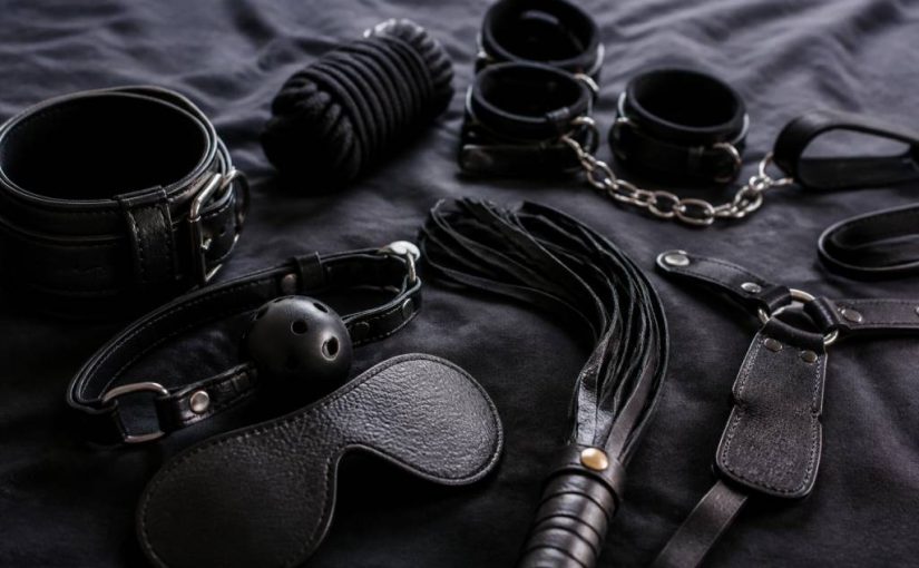 Kit bdsm : comment choisir le matériel adapté à ses envies