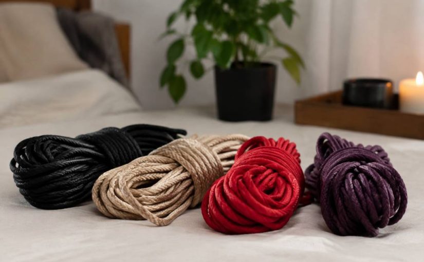 Cordes bondage : bien choisir ses cordes pour une pratique sûre et respectueuse